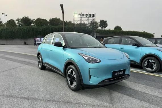 星愿輪轂材質也從鋼圈升級到鋁合金輪轂